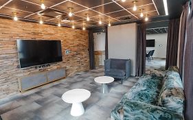 Studio Apartments And Ensuite Bedrooms With Shared Kitchen At Chapter Ealing Right Next To North Acton Tube Station